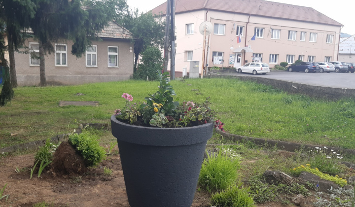Kvetinová výzdoba 2023