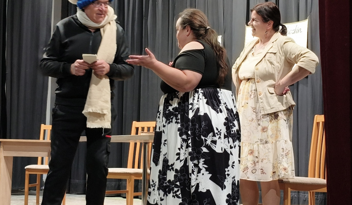 A zazvonil zvonec...Divadlo Hrcina 09 11 2025