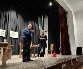 A zazvonil zvonec...Divadlo Hrcina 09 11 2025